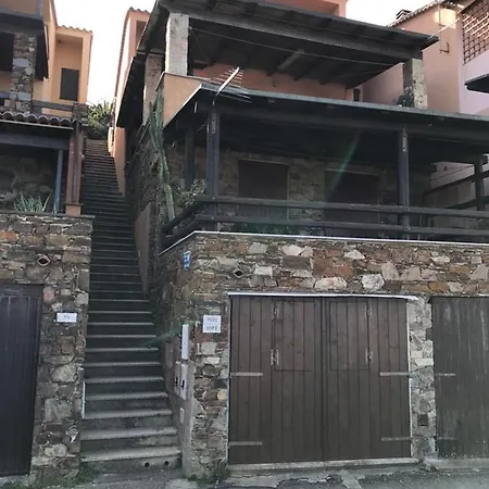 Semesterbostad Casa Giogio Torre dei Corsari